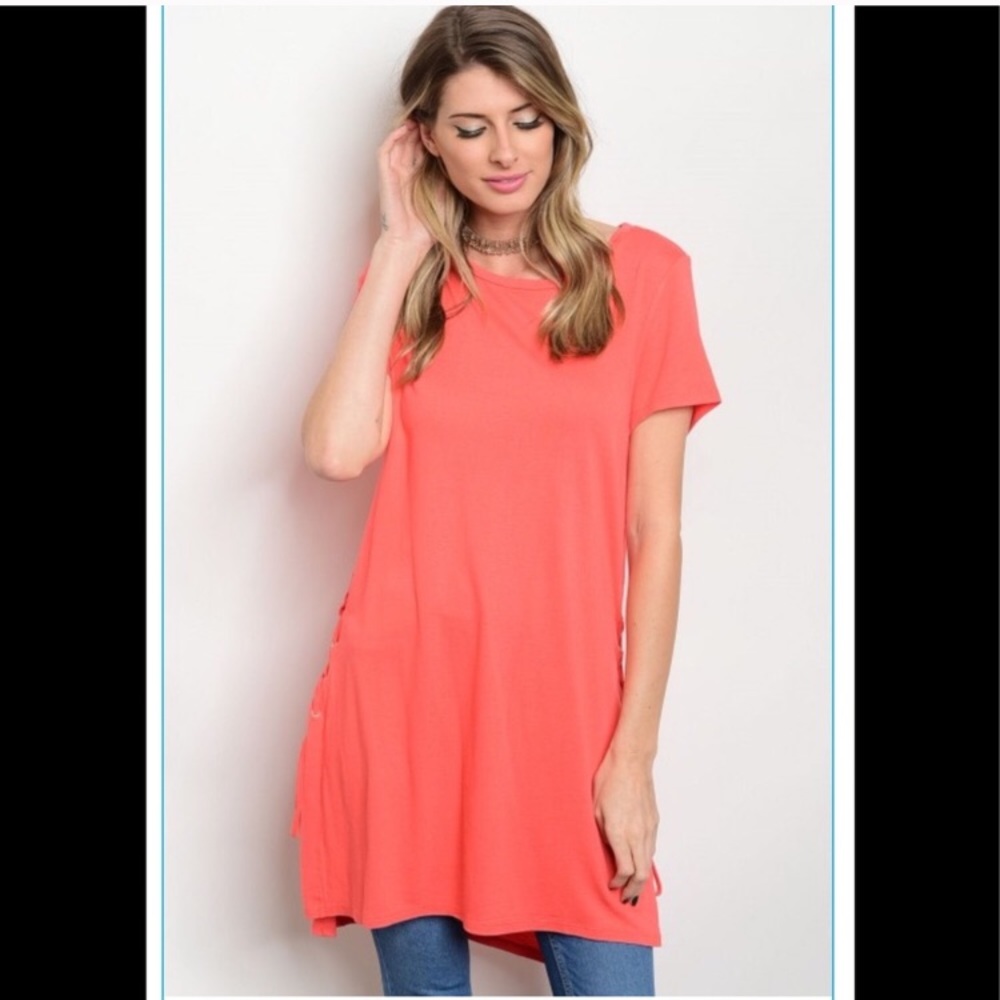 NWT! Peach Lace Up & Ties Side Detail Tunic - Picture 3 of 7